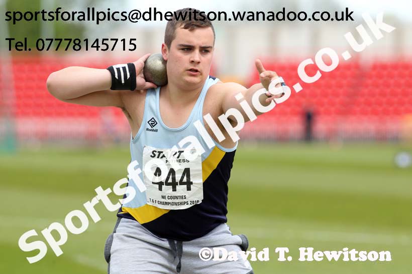 Mens under-17s shot putt, North Eastern Track and Field Champs, Gateshead Stadium. Photo: David T. Hewitson/Sports for All Pics